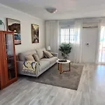 Apartmán 2 Bed. Amazing Sea Views *