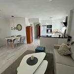 Apartmán 2 Bed. Amazing Sea Views *