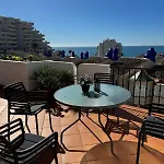 2 Bed. Amazing Sea Views *