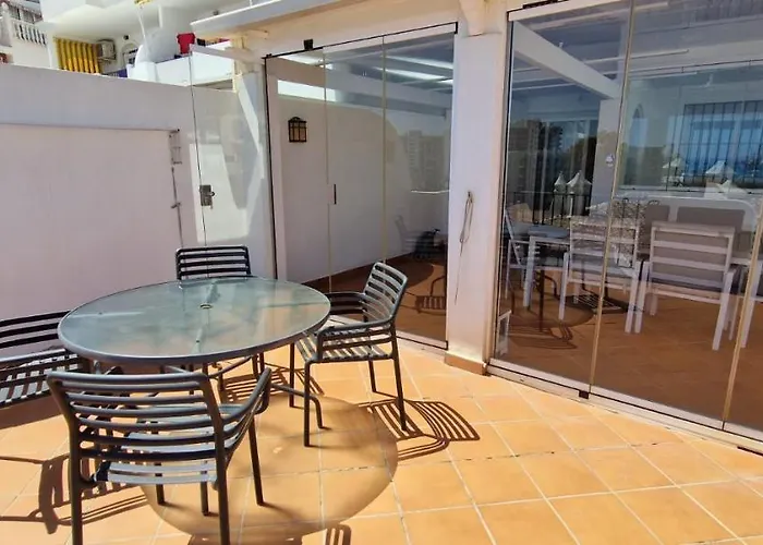 Apartament 2 Bed. Amazing Sea Views *