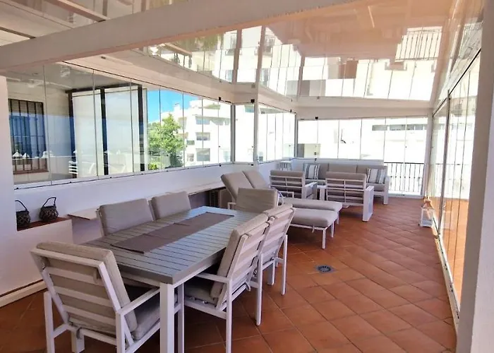 Apartament 2 Bed. Amazing Sea Views *