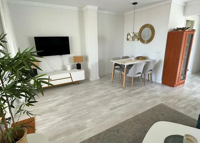 2 Bed. Amazing Sea Views Apartament